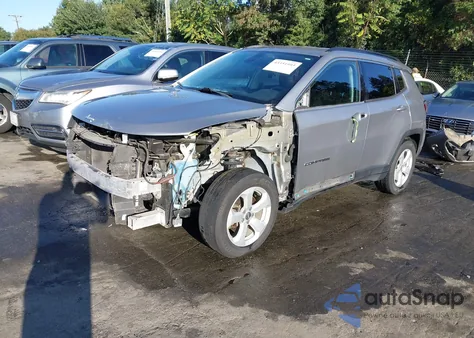 2018 Jeep Compass Latitude Fwd z USA, uszkodzony, nr VIN 3C4NJCBB3JT362489